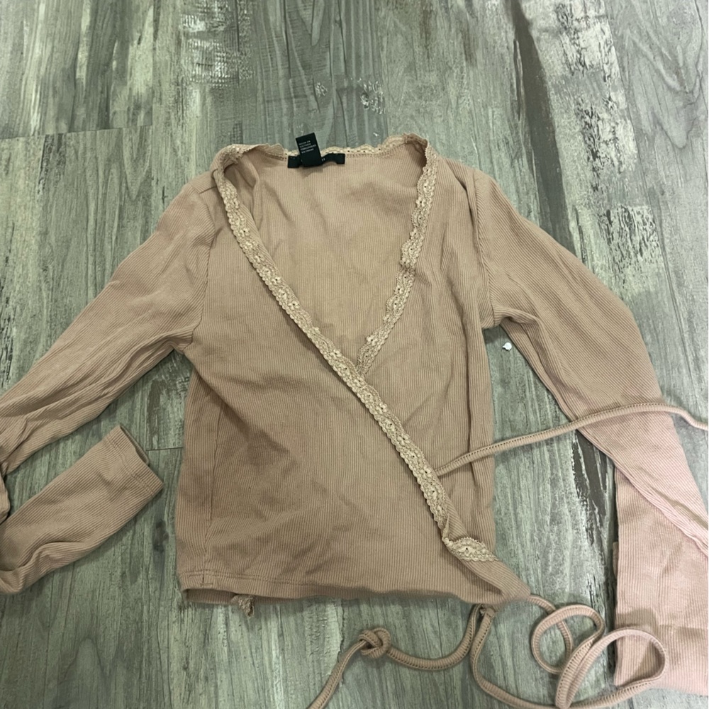 Wrap top with lace detail